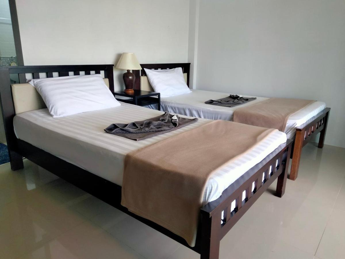 Mae Pon Hostel Khao Lak Room photo